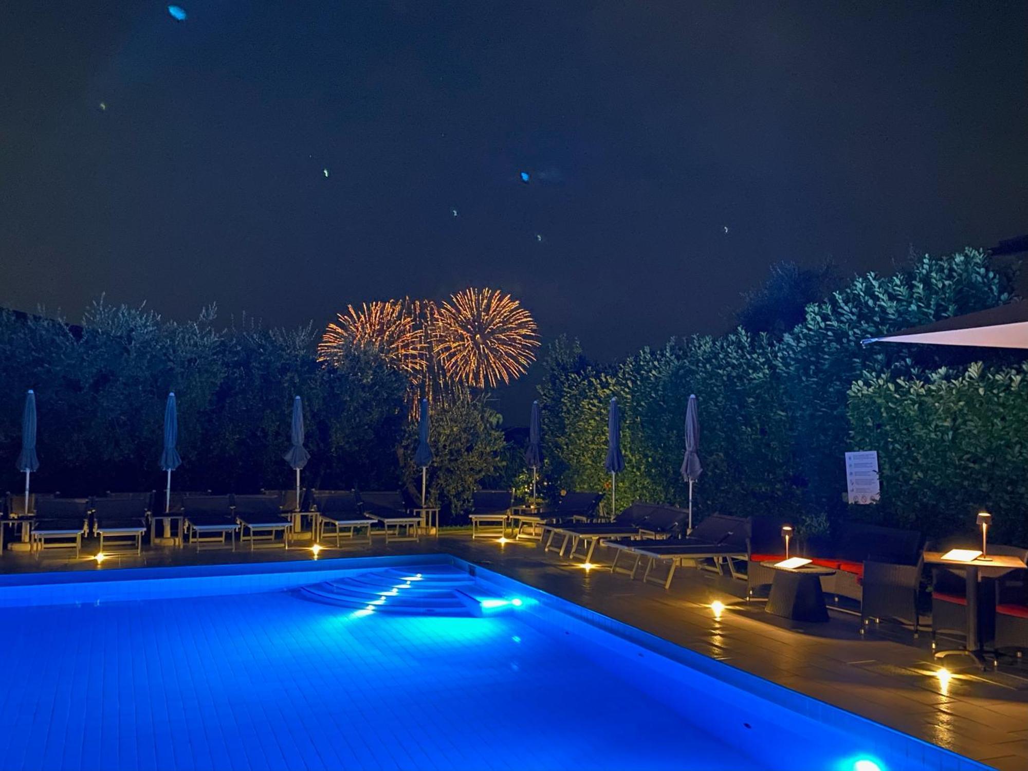 Hotel Villa Ca' Nova ***S การ์ดา ภายนอก รูปภาพ