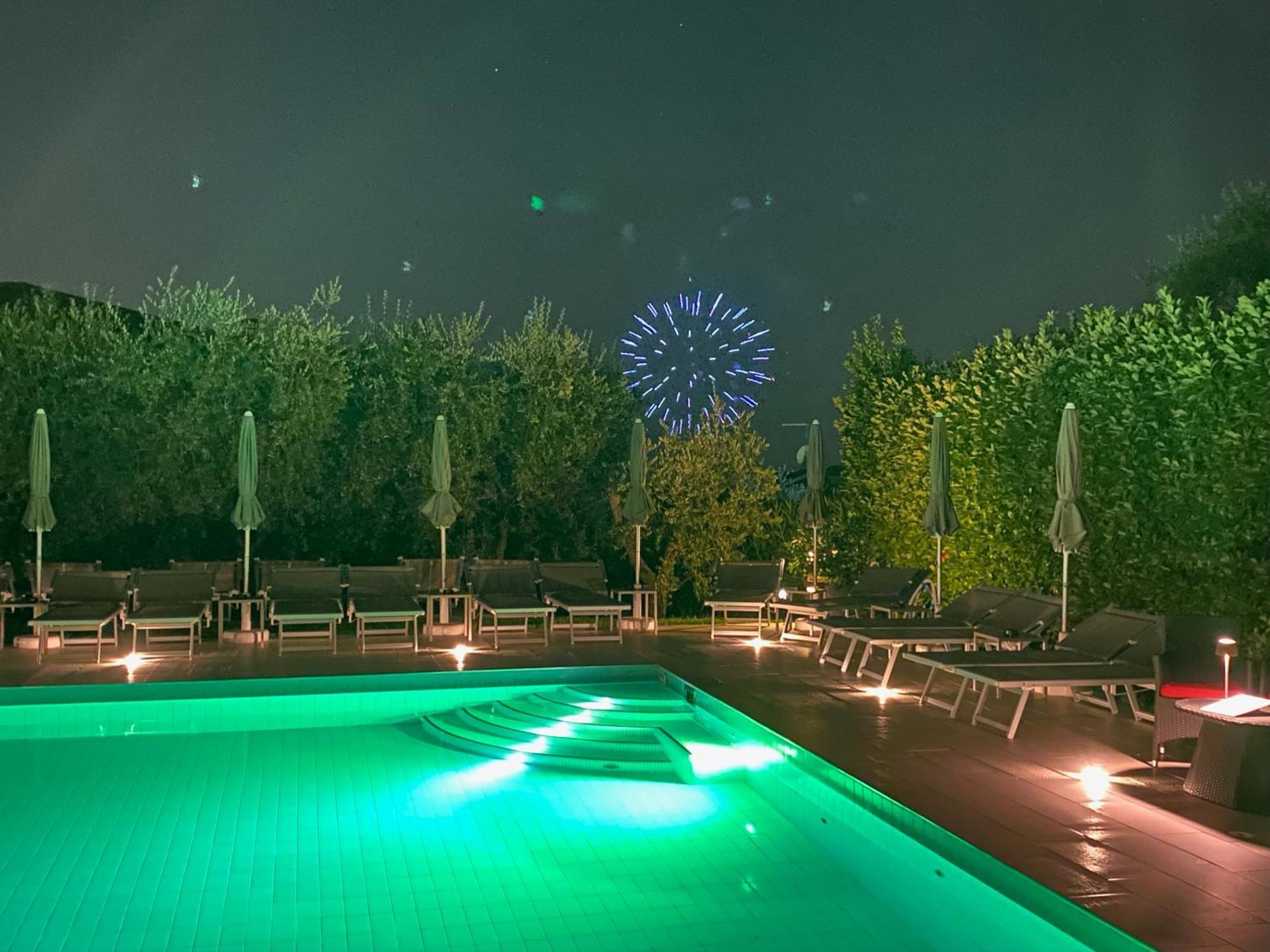Hotel Villa Ca' Nova ***S การ์ดา ภายนอก รูปภาพ
