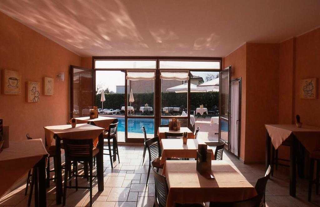 Hotel Villa Ca' Nova ***S การ์ดา ภายนอก รูปภาพ